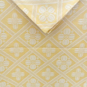 Yellow Clover Tablecloth & Napkin Set