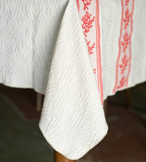 Coral Tablecloth & Napkin Set